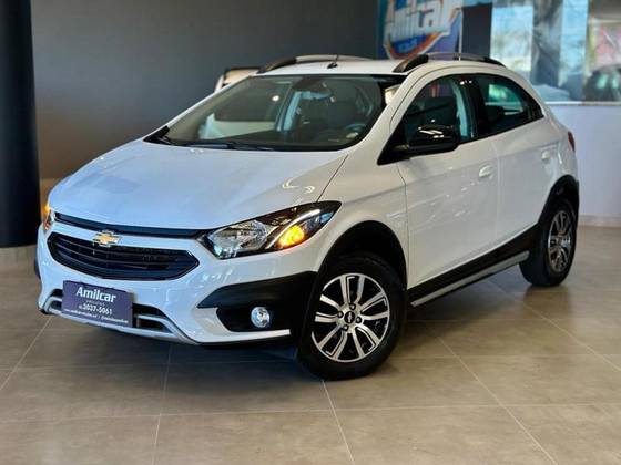 CHEVROLET ONIX 1.4 MPFI ACTIV 8V FLEX 4P AUTOMÁTICO